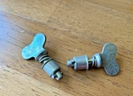 Camloc 4002-7W Skybolt Wing Stud Push Twist Fastener Aircraft Panel 2PC New. Fixed Price $22.00.