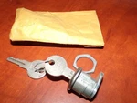Piper Aircraft Door Lock And Key Set 473-161. Fixed Price $35.00.