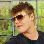 Mens Sunglasses Brown Gradient Lens Gold Frame Brand New UV400. Fixed Price $29.99.