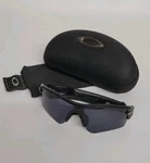 Radar Oakley Sunglasses Polished Black/grey #09-670 With Case Euc. Fixed Price $69.00.
